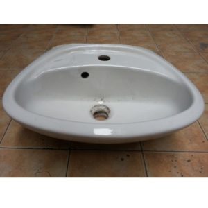 LAVABO ZIDNI KLASIK 460X350 – FAYANS